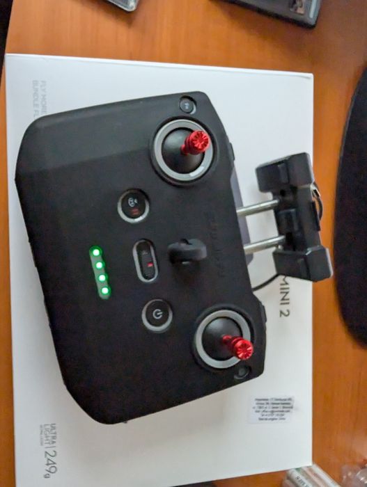 Vând drona DJi Mini 2 se Fly More Combo