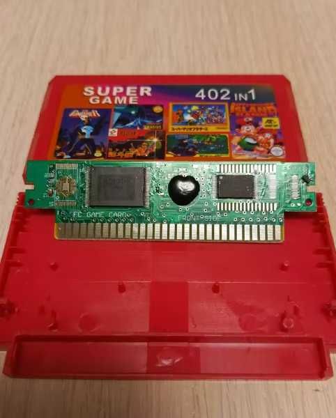 Discheta Retro consola TV 402 în 1 Fără Jocuri Repetate – Tehnologie Nouă 2026 (Famicom/Terminator)