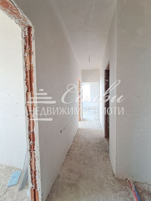 Продава се Тристаен апартамент в Шумен, Тракия - 90 кв.м за 689 €/кв.м - Снимка #4