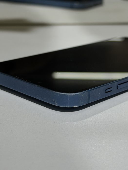 iPhone 13  Medina Smart