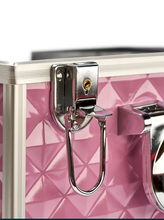 Супер органайзер ( сундучок с нужным для женщины штучками)