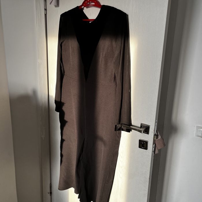 Черное прямое  платье