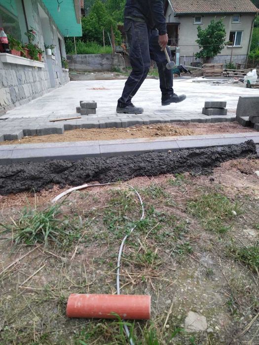 Озеленяване,косене,подрязване и подръжка на дворове!