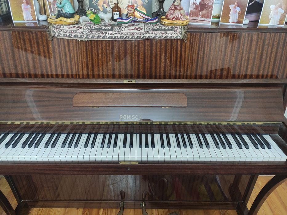 Пианино Ronisch, в хорошем состоянии