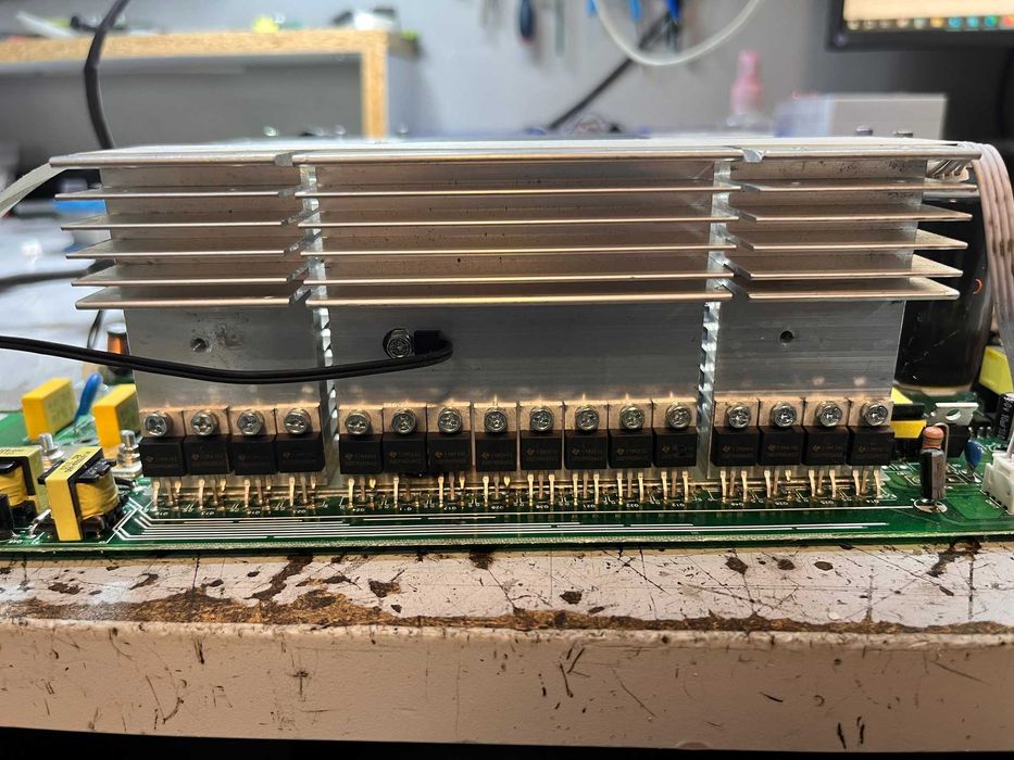 Service Invertoare Solare, UPS-uri, Stabilizatoare, Electronice