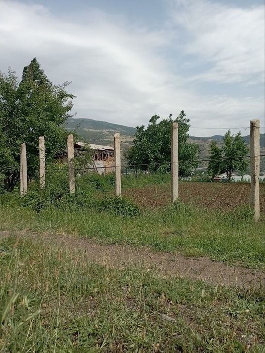 Продаётся дом  договоримся срочно с земельным участком все  документы