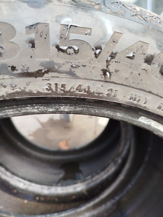 Гуми 315/40-21 Континентал