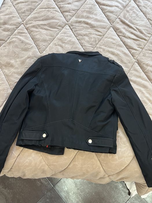 Дамско яке.