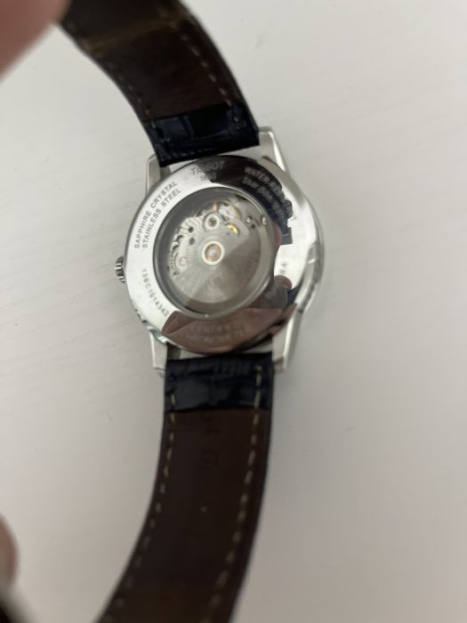 Часы tissot классика