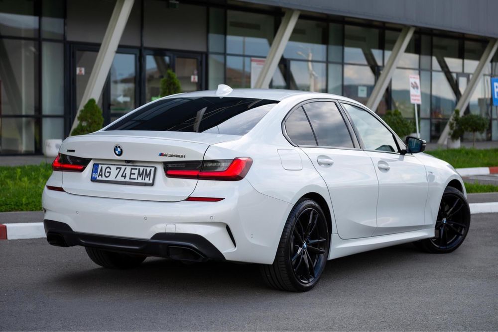 BMW M340i X-Drive 374 cp Baby M///