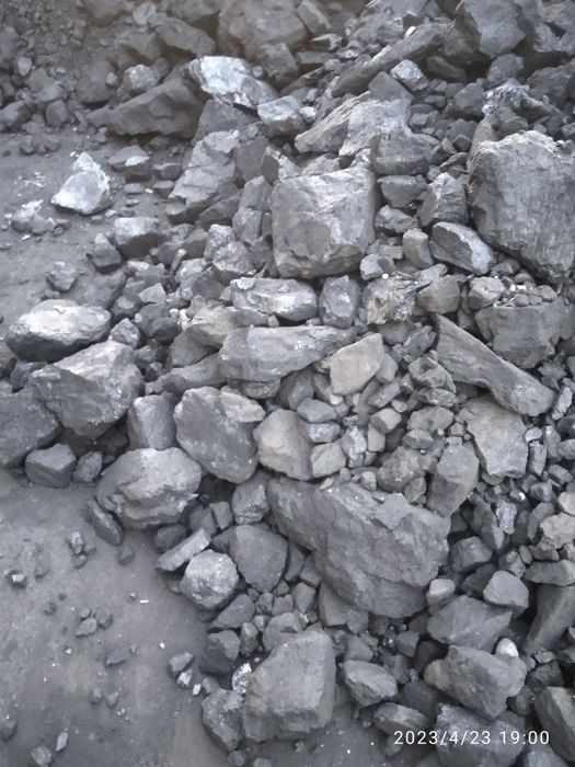 Киргизистон Козогистон Кумирлар сотилади.