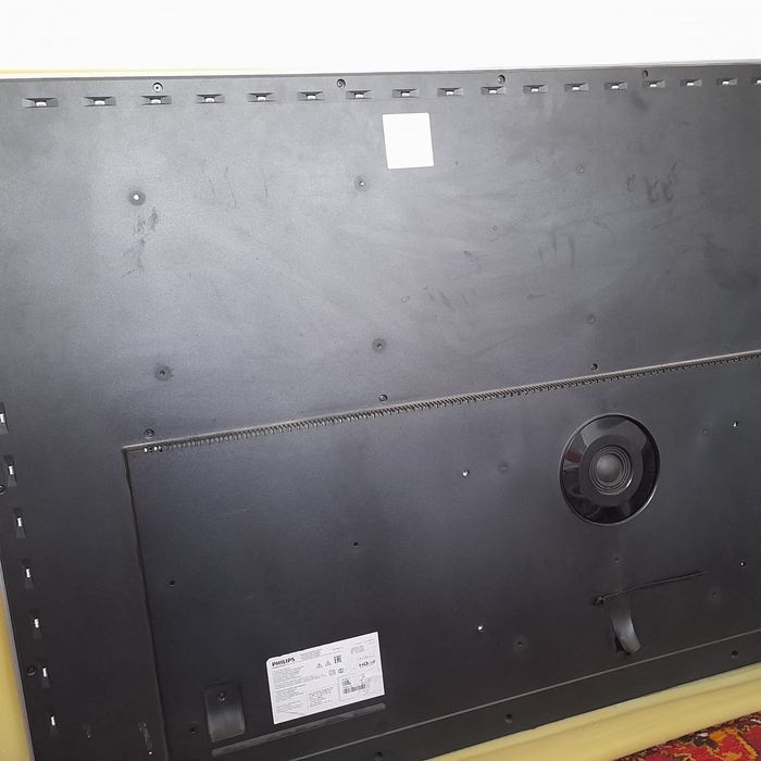 Телевизор на запчасти