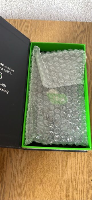 Продавам IPhone XR