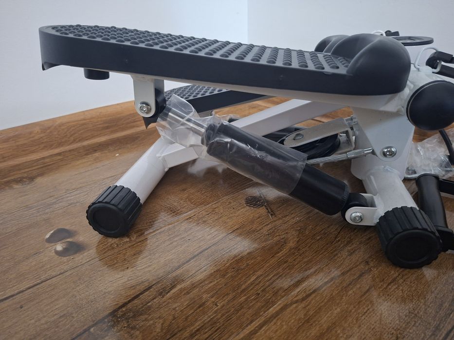 Stepper MAXFIT cu benzi de rezistență – nou