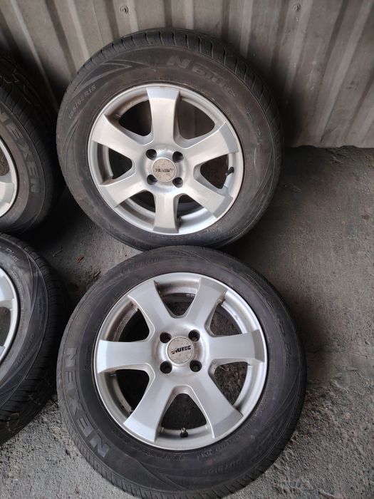 185/65 R15 Nexen de vară cu jante 4x100 Dacia