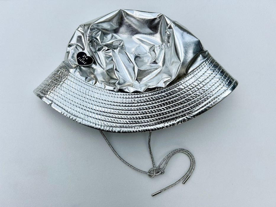 Дамска шапка, дънкови шапки, кожена шапка, уникални модели