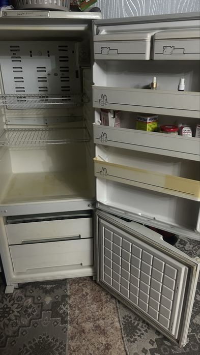 Продам холодильник Бирюса 18С