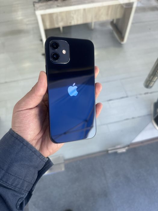 Iphone 12 64GB sim+esim kar bor