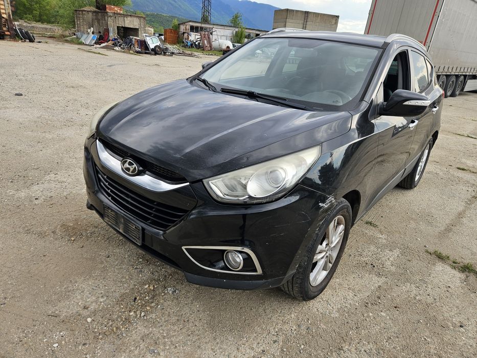 Hundai IX35CRDI 4WD 4X4- На части!!