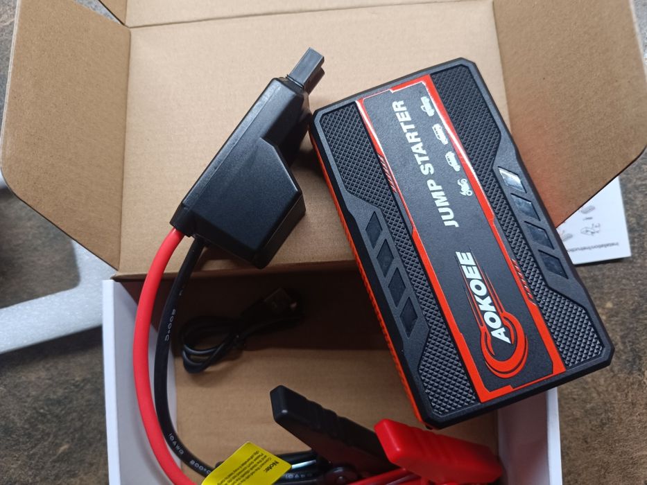 Авариино захранване  за кола