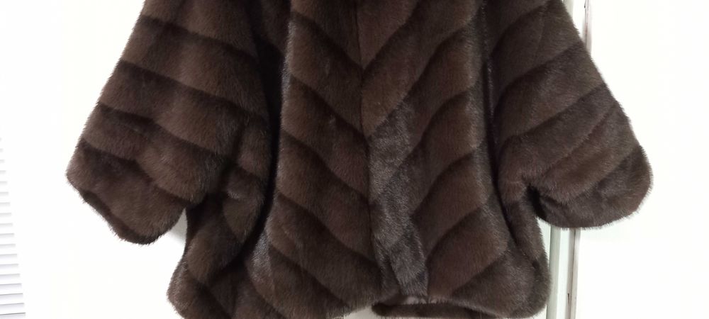 Продавам палто цвят кафе