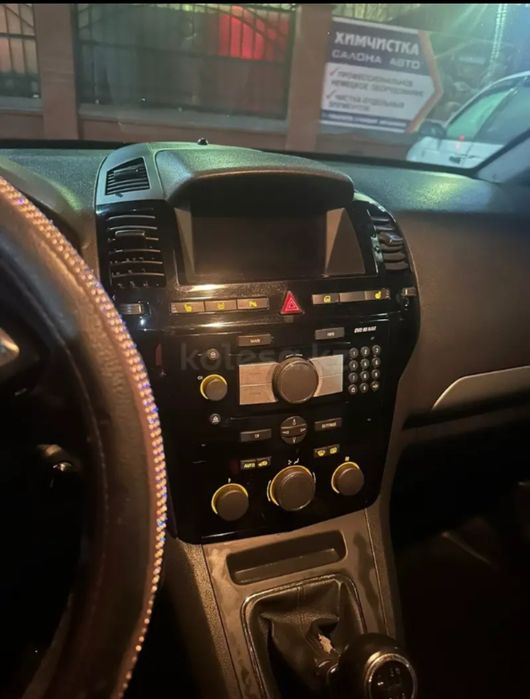 Продам Опель Зафира