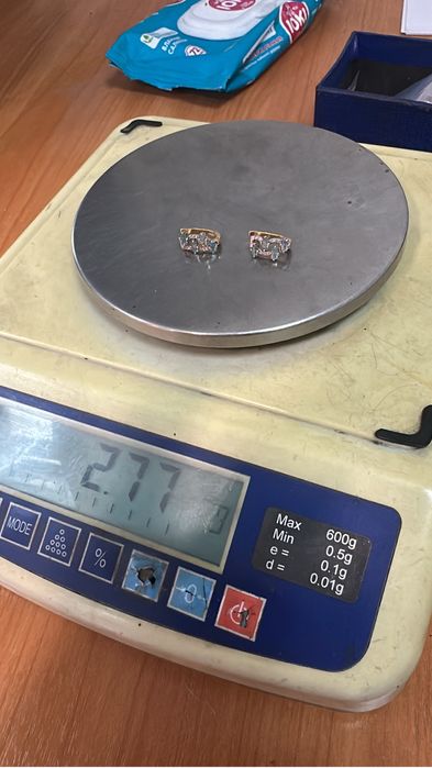 Золото сережки кольца