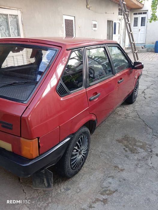 Srochno sotiladi pul zarur