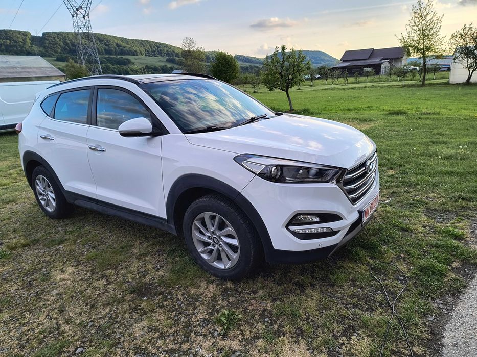 Vând Hyundai Tucson 1,7 crdi