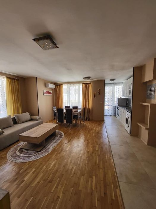 Двустаен апартамент в ж.к. Зона Б-18.