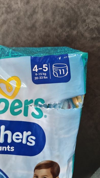 Пелени за плуване Pampers Splashers Baby Shark размер 4, 9-15 кг