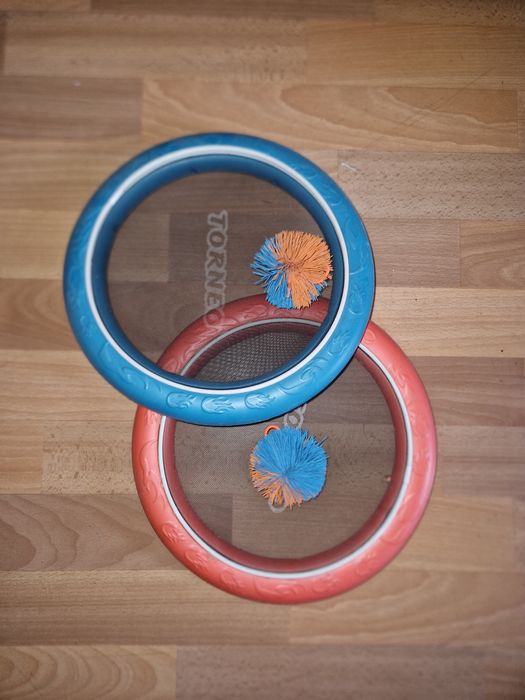 Torneo бадминтон