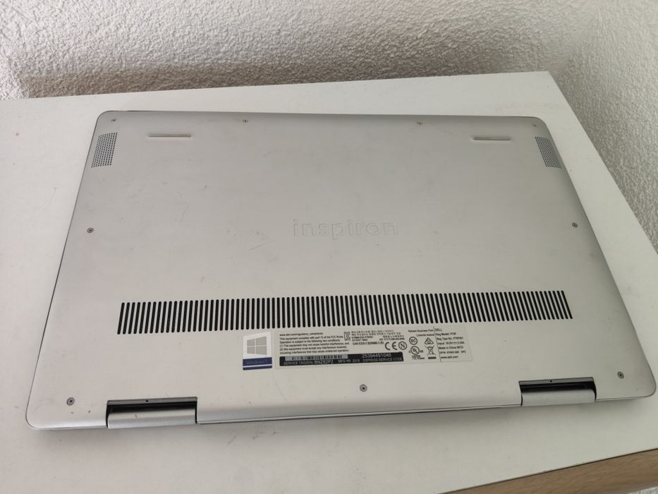 Dell Inspiron 15 7000 2-in-1 i5 gen 8 cu touchscreen