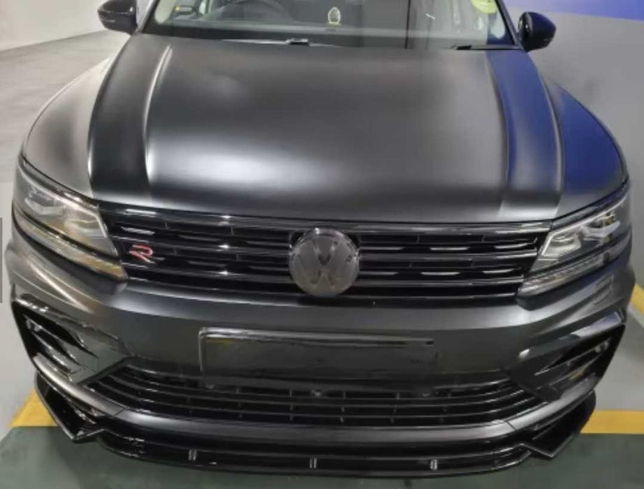Преден спойлер за VW TIGUAN R-LINE MK2 2016 до 2020 черен гланц