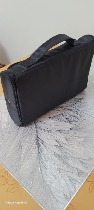 Jeantă și huse Mercedes Benz