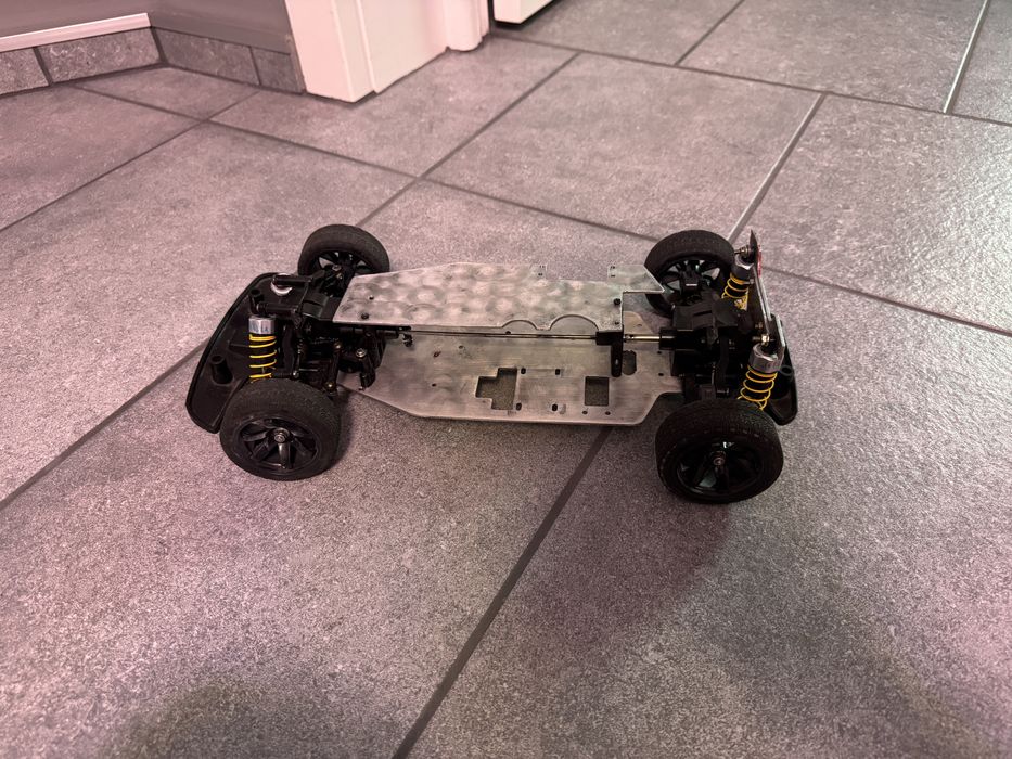 Vand sasiu automodel rc tamiya tg10 1/10 roller