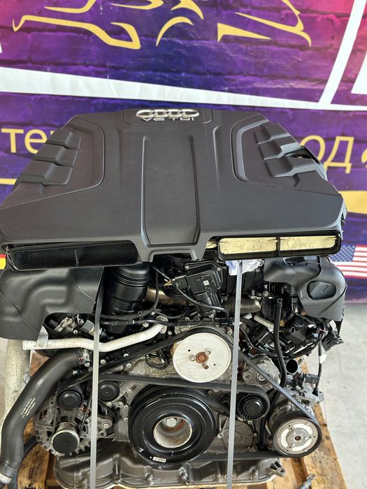 Audi Q7 Двигател  CRT 272PS на Части