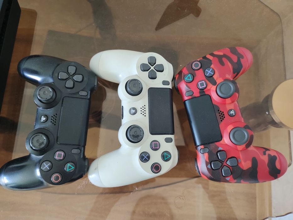 Sony playstation 4 slim