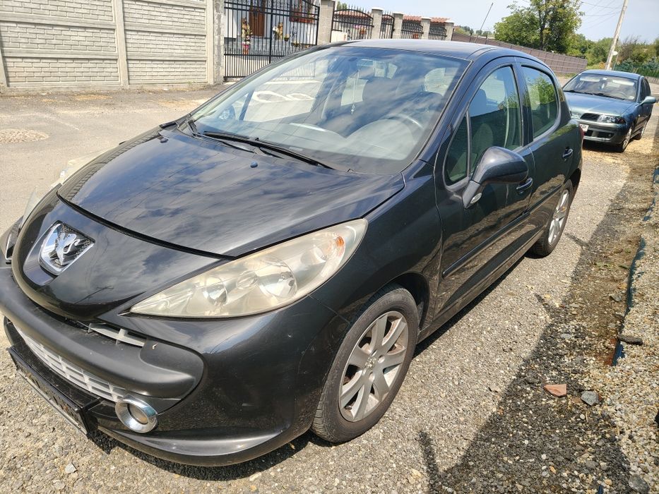 Piese motor cutie caseta compresor alternator ușa haion jante  planșa bord  kit pornire ecu bsm scaune punte jug Peugeot 207 1.6 i 5FW
