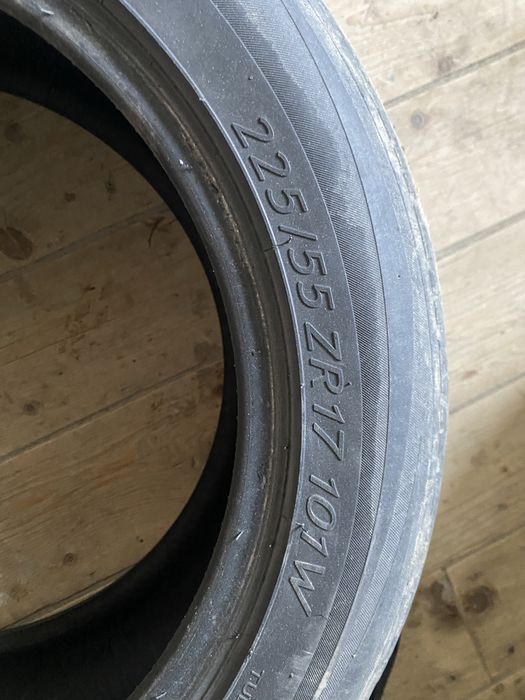 Продам шины летний 225/55/17