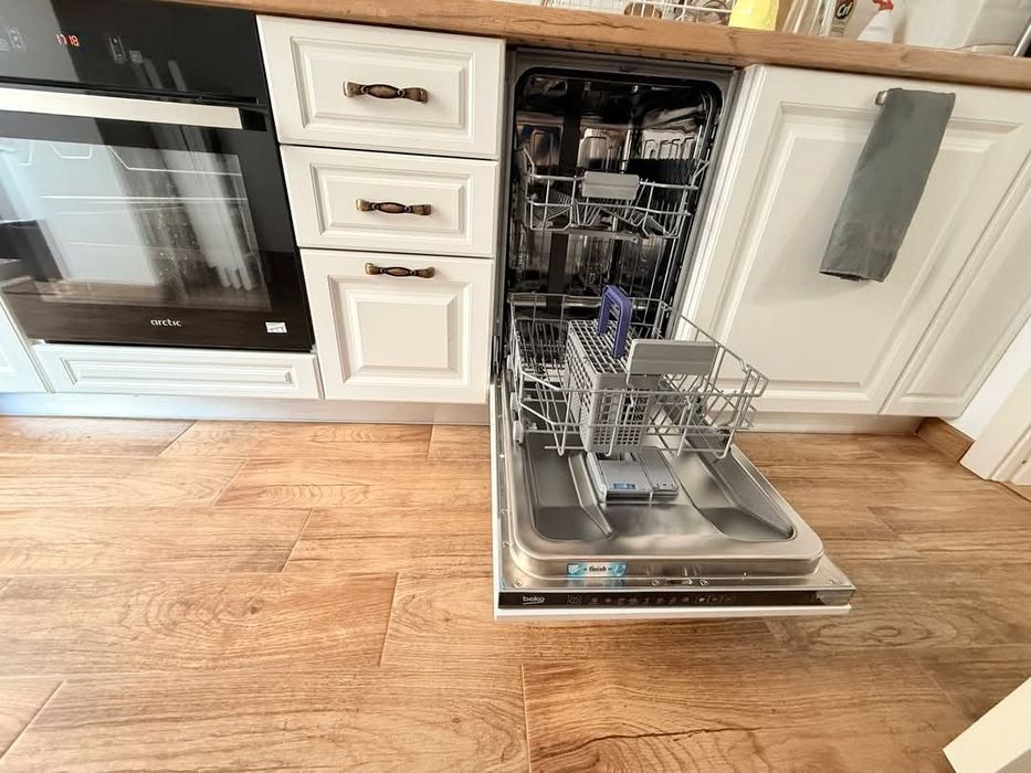 Apartament cu doua camere etajul 1