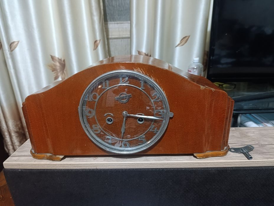 Продам каменные часы ОЧЗ