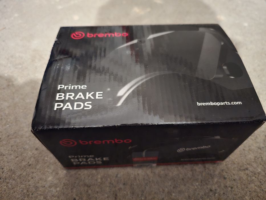 Спирачни накладки брембо P06 075