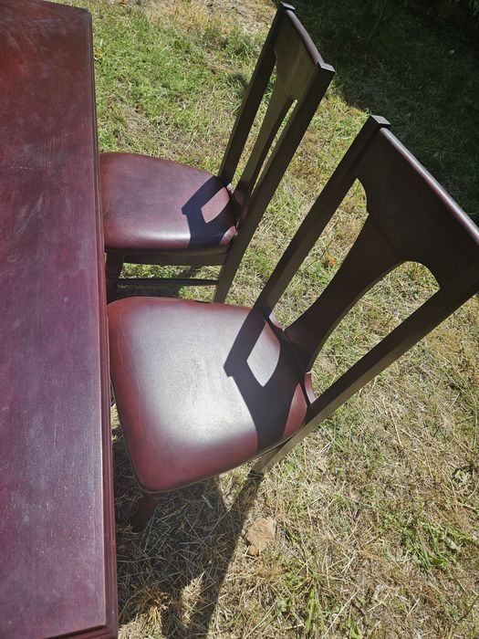 Set masă extensibila si 4 scaune Elvila model Tudor