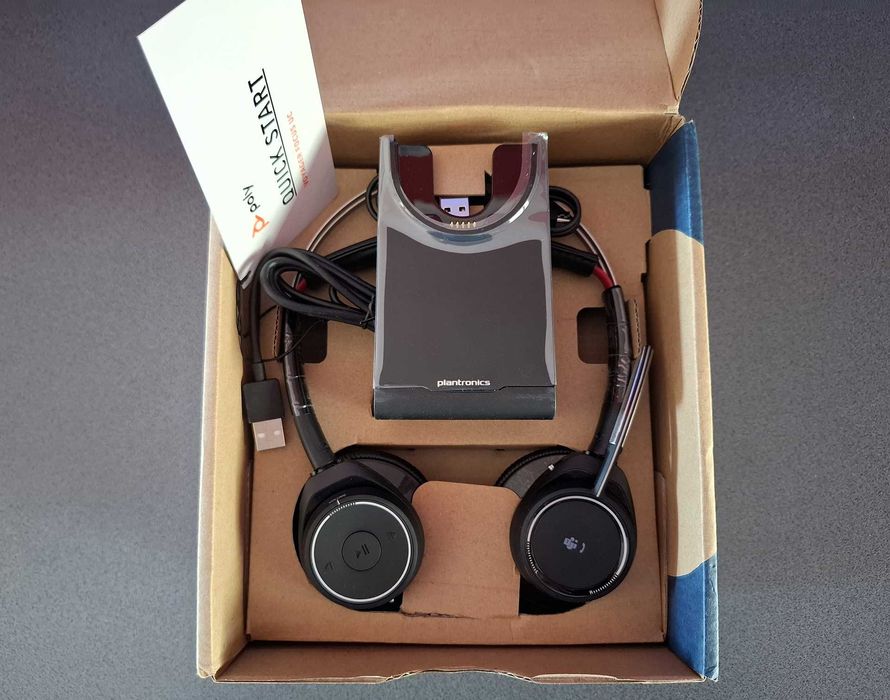 Casti Plantronics Poly Voyager Focus UC B825 M, Nou