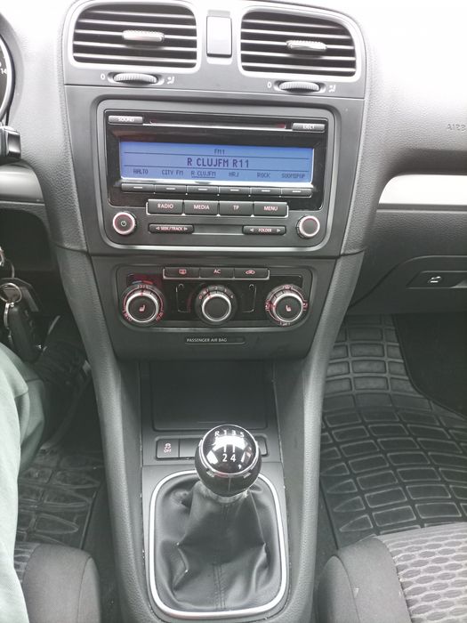 VOLKSWAGEN Golf 2012 — imagine 5