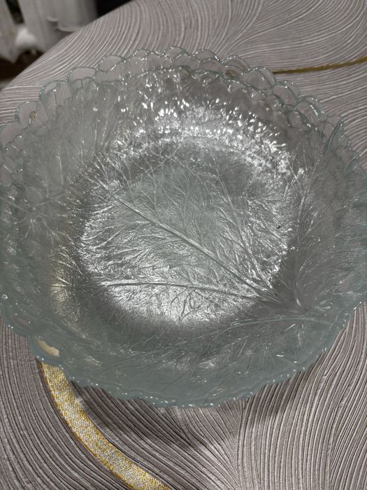 Продам тарелки 6 шт
