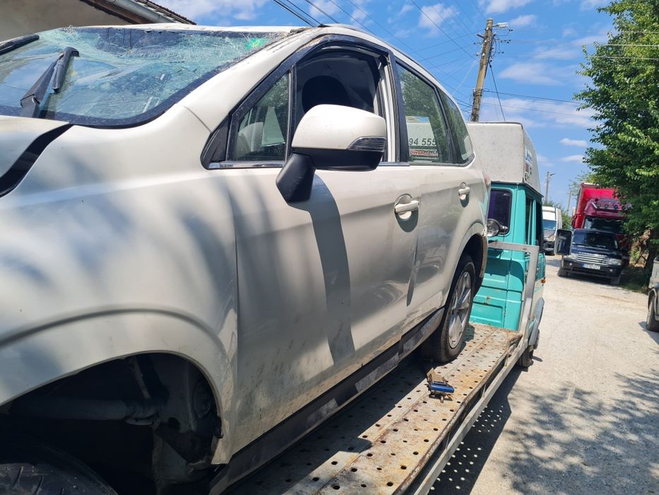 Субару форестър 2014г на части