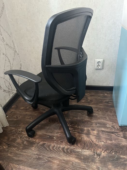 Продается компьютерный стул