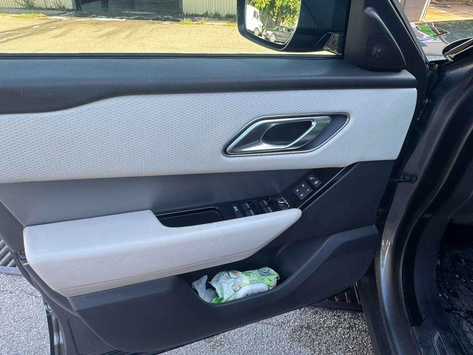 Range Rover Velar R-Dynamic